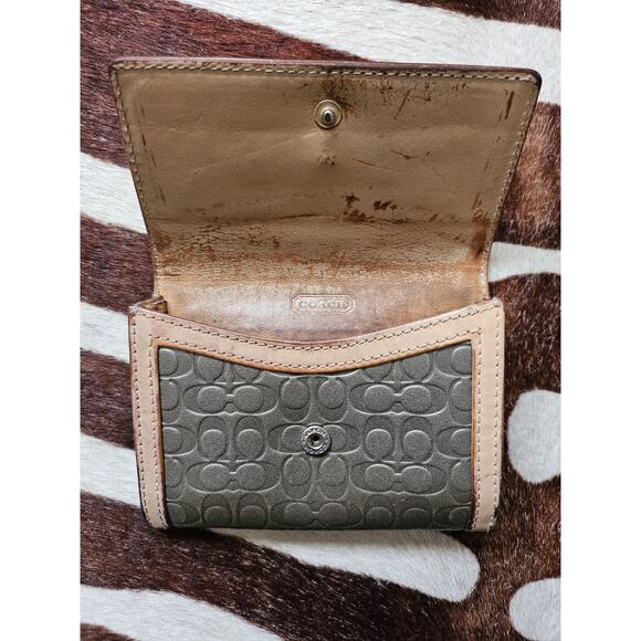 Vintage Y2K Coach Embossed Logo Patent Leather Bifold Wallet - Picture 3 of 4